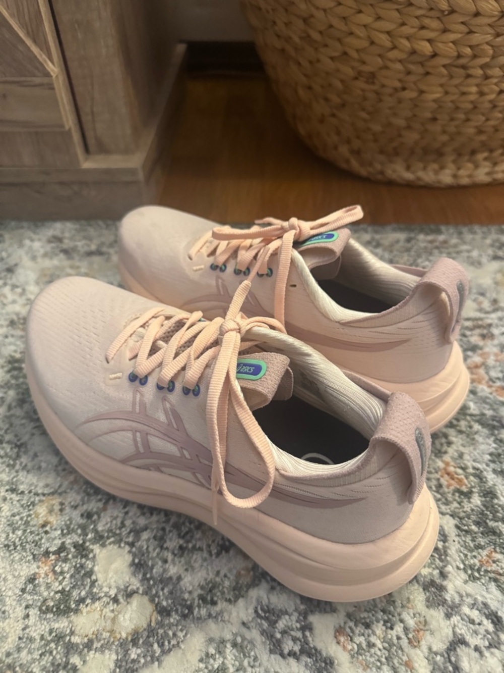 ASICS Gel Nimbus 28 wide size 7 - Picture 6 of 11